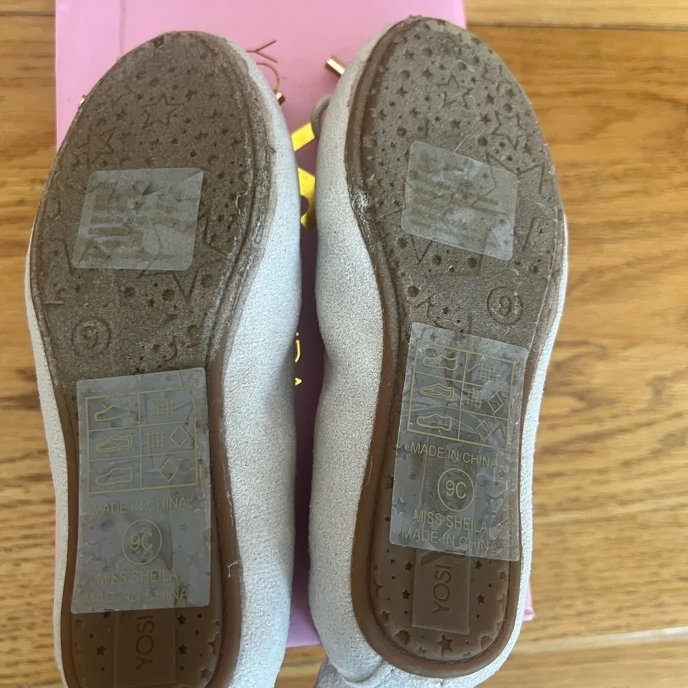 Yosi Samra Miss Sheila Sandstone ballet flats. Fabric upper. Synthetic lining.
